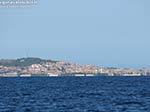 Sant'Antioco vista da metà del Golfo di Palmas (con teleobiettivo)